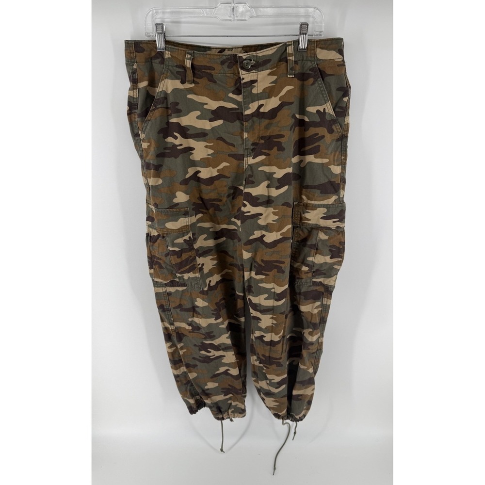 Levi's '94 Women's Baggy Mid Rise Straight Cargo Wide Leg Pant Green Camo 31x30